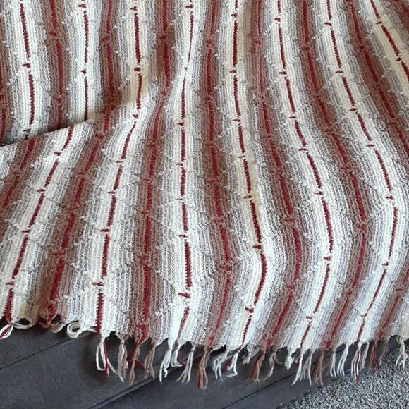 Vintage handmade 66" X 66" afghan in beautiful southwestern colors. - Picture 2 of 7